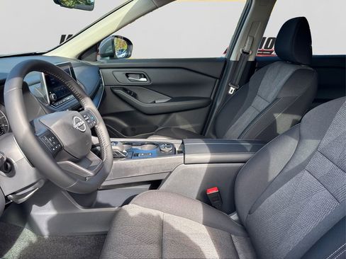 New 2026 Nissan Rogue SV w/ Cold Weather Package image 9