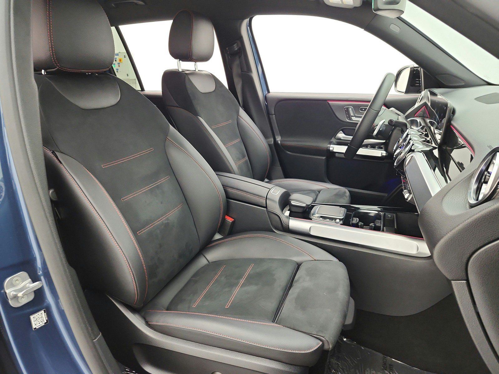Used 2023 Mercedes-Benz GLB 250 image 19