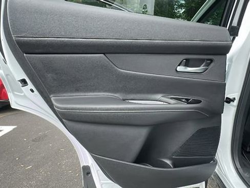 Used 2025 Nissan Murano SL AWD/4WD image 34