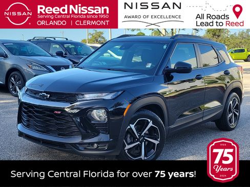 Used 2023 Chevrolet TrailBlazer RS w/ Sun and Liftgate Package FWD image 1