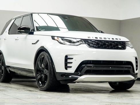 Used 2024 Land Rover Discovery Dynamic SE image 4