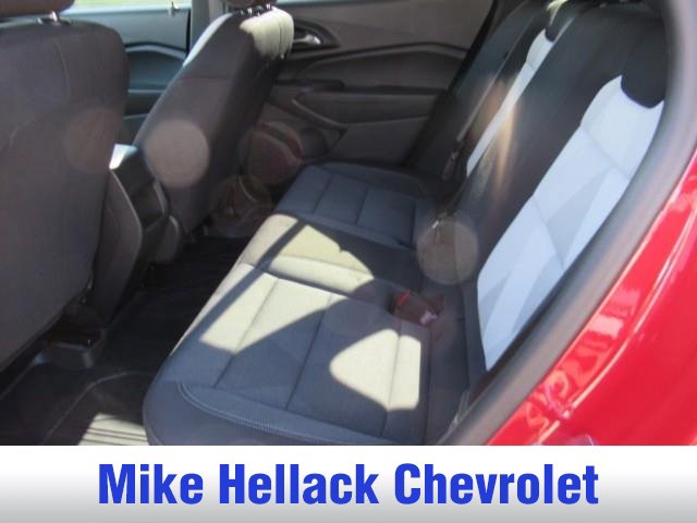 Used 2026 Chevrolet Trax RS FWD image 5
