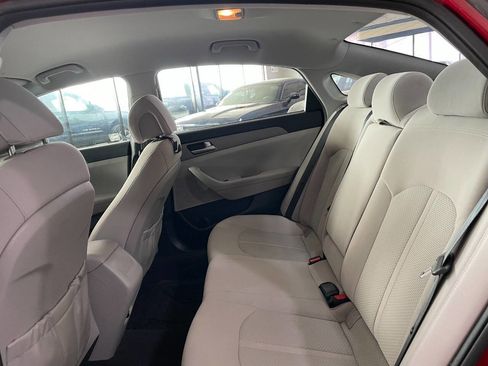 Used 2016 Hyundai Sonata SE w/ Cargo Package image 18