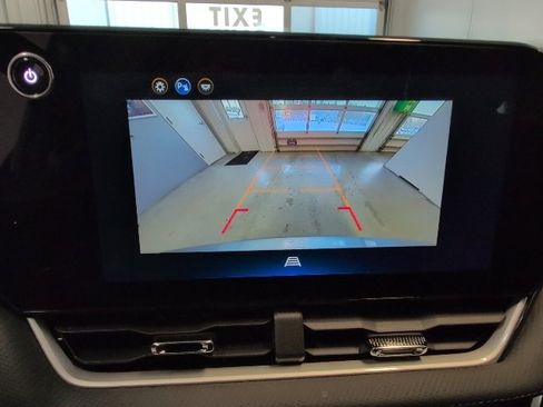 Used 2026 Chevrolet Equinox LT w/ Convenience Package II image 20