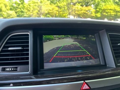 Used 2016 Hyundai Genesis 3.8 RWD image 36