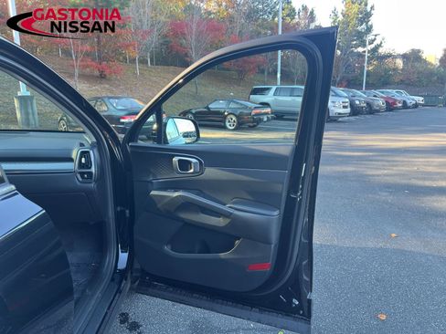 Used 2022 Kia Sorento S image 30