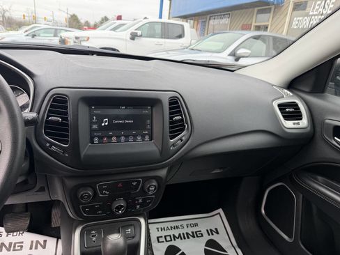Used 2019 Jeep Compass Sport w/ Tech Group image 26
