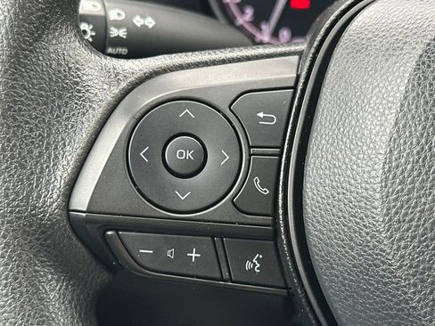 Used 2024 Toyota RAV4 XLE image 28