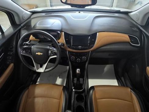 Used 2017 Chevrolet Trax Premier w/ Driver Confidence II Package image 31