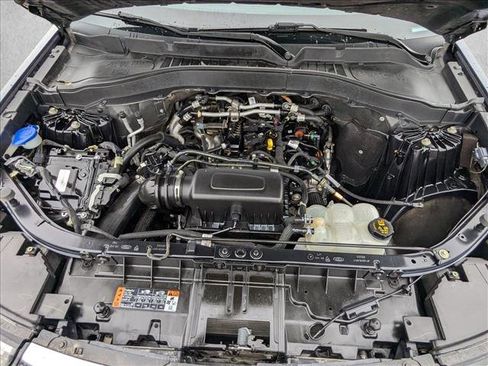 Used 2021 Ford Explorer XLT w/ Equipment Group 202A image 23