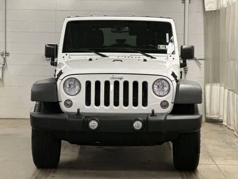 Used 2015 Jeep Wrangler Unlimited Sport w/ Quick Order Package 24S AWD/4WD image 24