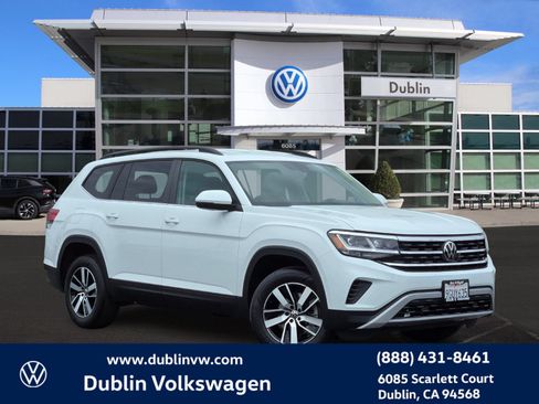Certified 2023 Volkswagen Atlas SE FWD image 1