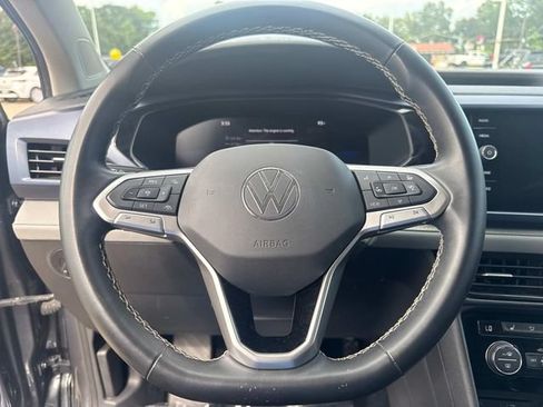 Used 2024 Volkswagen Taos SE FWD image 25