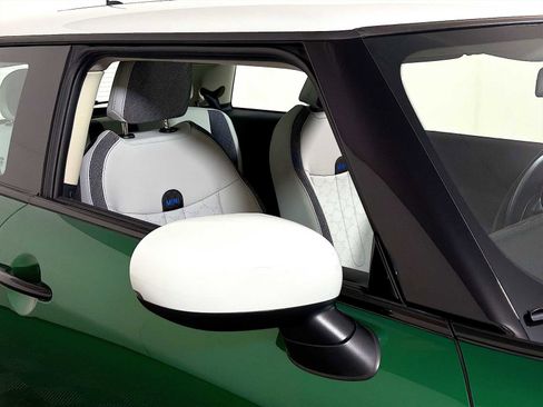 Certified 2025 MINI Cooper S image 29