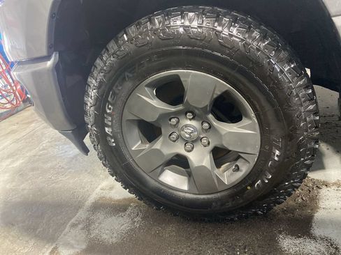Used 2020 RAM 1500 Big Horn AWD/4WD image 32