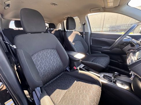 Used 2024 Mitsubishi Outlander Sport AWD image 25