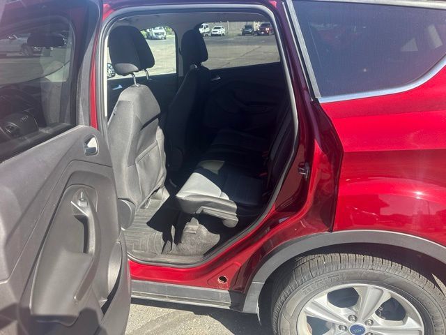 Used 2015 Ford Escape SE AWD/4WD image 13