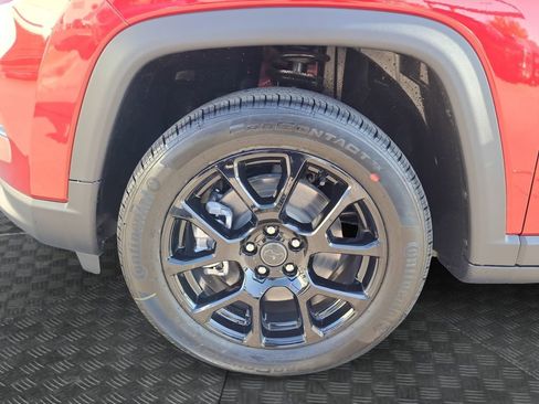 New 2026 Jeep Compass Latitude image 21