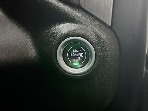 Used 2021 GMC Sierra 2500 Denali w/ Denali Ultimate Package image 16