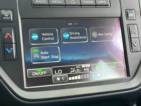 Certified 2025 Subaru Impreza 2.0i image 19