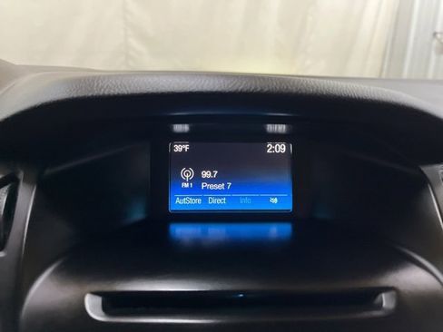 Used 2017 Ford Focus SE image 29