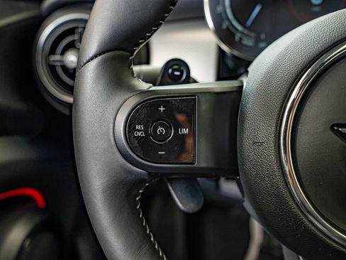 Used 2024 MINI Cooper S FWD image 18