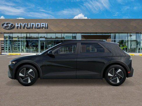 New 2025 Hyundai Ioniq 5 SEL image 3