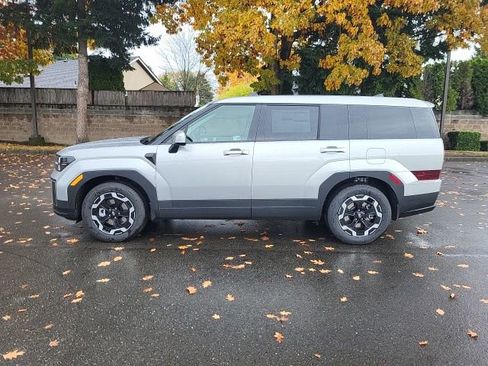 New 2026 Hyundai Santa Fe SE image 2