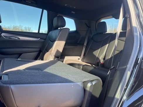 Used 2023 Cadillac XT6 Luxury image 42