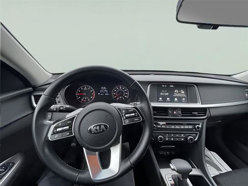 Used 2020 Kia Optima S image 25
