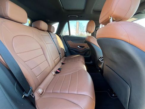 Used 2020 Mercedes-Benz GLC 300 image 23