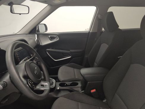 Used 2021 Kia Soul LX FWD image 17