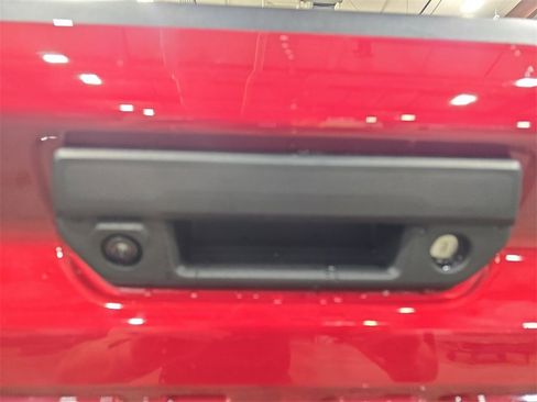 New 2026 GMC Canyon Elevation w/ Convenience Package image 13