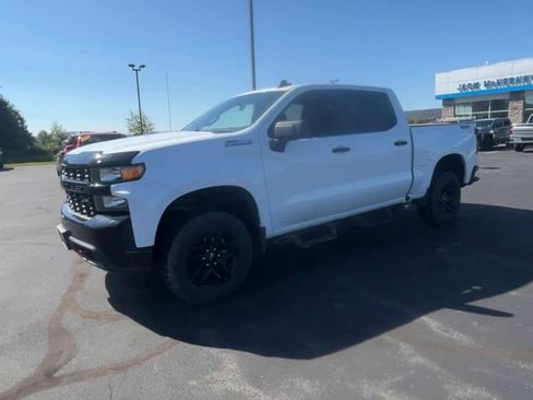 Used 2021 Chevrolet Silverado 1500 Custom Trail Boss AWD/4WD image 4