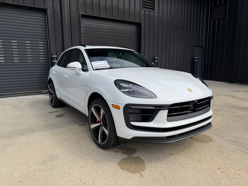 New 2026 Porsche Macan S AWD/4WD image 3
