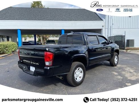 Used 2020 Toyota Tacoma SR image 4