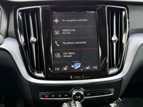 Used 2020 Volvo S60 T5 Momentum w/ Protection Package Premier image 33