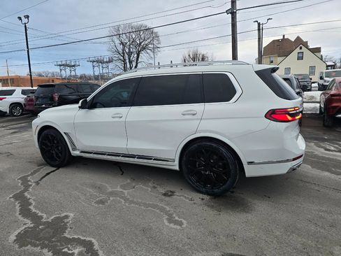 Used 2026 BMW X7 xDrive40i image 4
