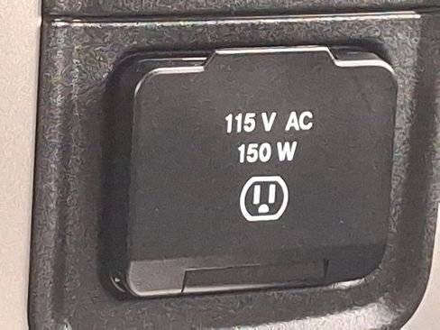 Used 2018 RAM 2500 Big Horn w/ Harvest Edition image 24