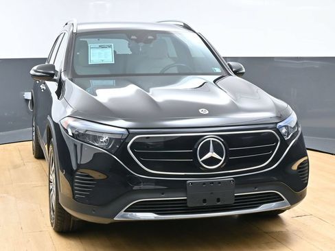 Used 2023 Mercedes-Benz EQB 300 4MATIC w/ Exclusive Package image 5
