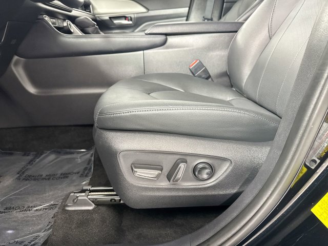 Used 2026 Toyota Grand Highlander AWD Hybrid image 22