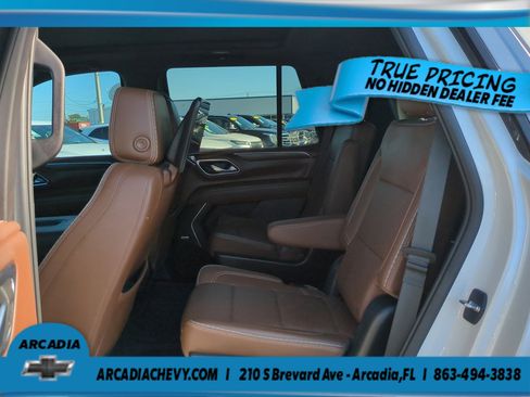 Used 2023 Chevrolet Tahoe High Country w/ Premium Package 2 AWD/4WD image 14