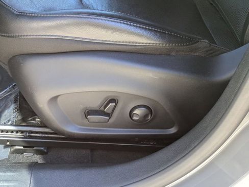 Used 2023 Jeep Compass Limited image 6