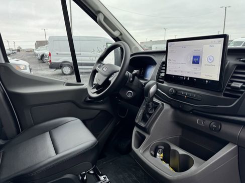 New 2026 Ford Transit 250 148 Medium Roof image 20