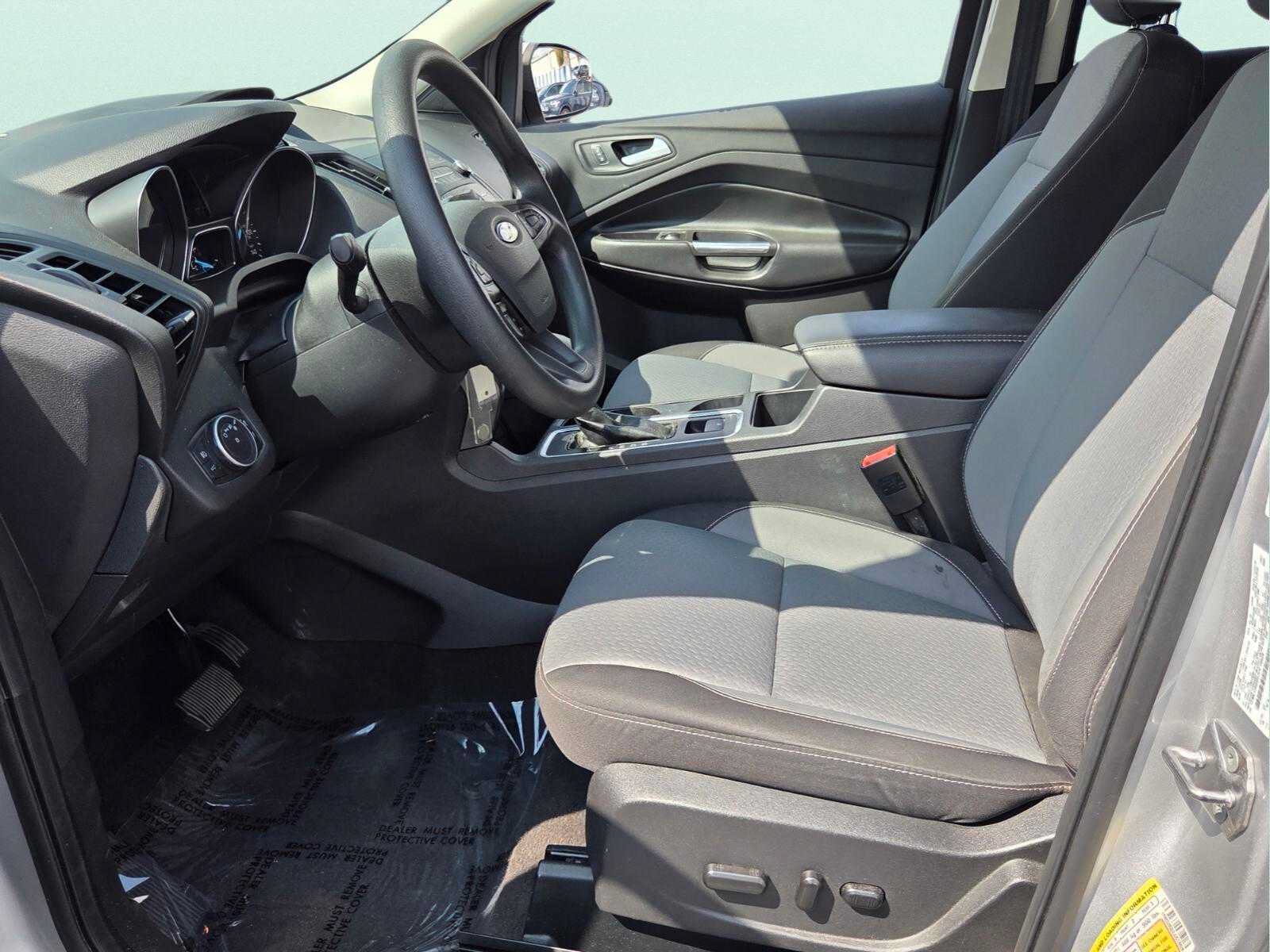 Used 2018 Ford Escape SE FWD image 10