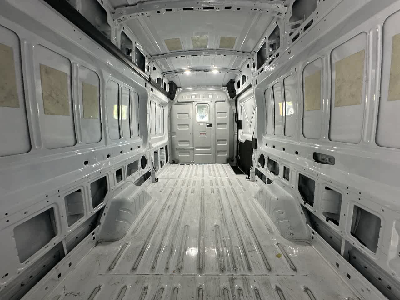 Used 2025 Ford Transit 250 148 High Roof Extended RWD image 25