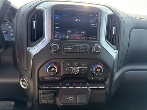 Used 2021 Chevrolet Silverado 1500 RST AWD/4WD image 22
