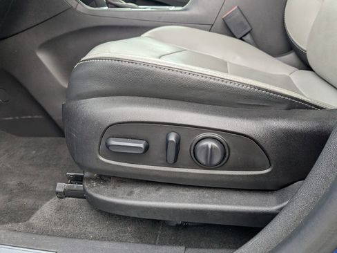 Used 2019 Chevrolet Equinox Premier image 28