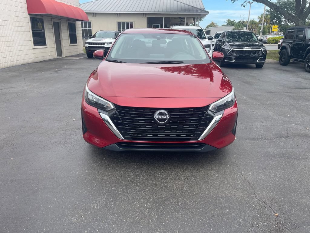 Used 2025 Nissan Sentra SV FWD image 8