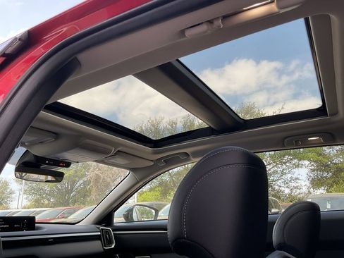 Used 2025 MAZDA CX-50 AWD 2.5 S w/ Premium Package image 21